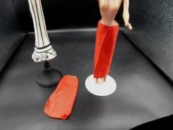 1977 2210 BARBIE DOLL SUPERSTAR FASHION PHOTO CHOICE  RED SKIRT,  GOLD LUREX TOP choice